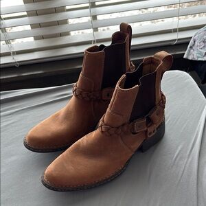 Women’s Brown Leather Boots